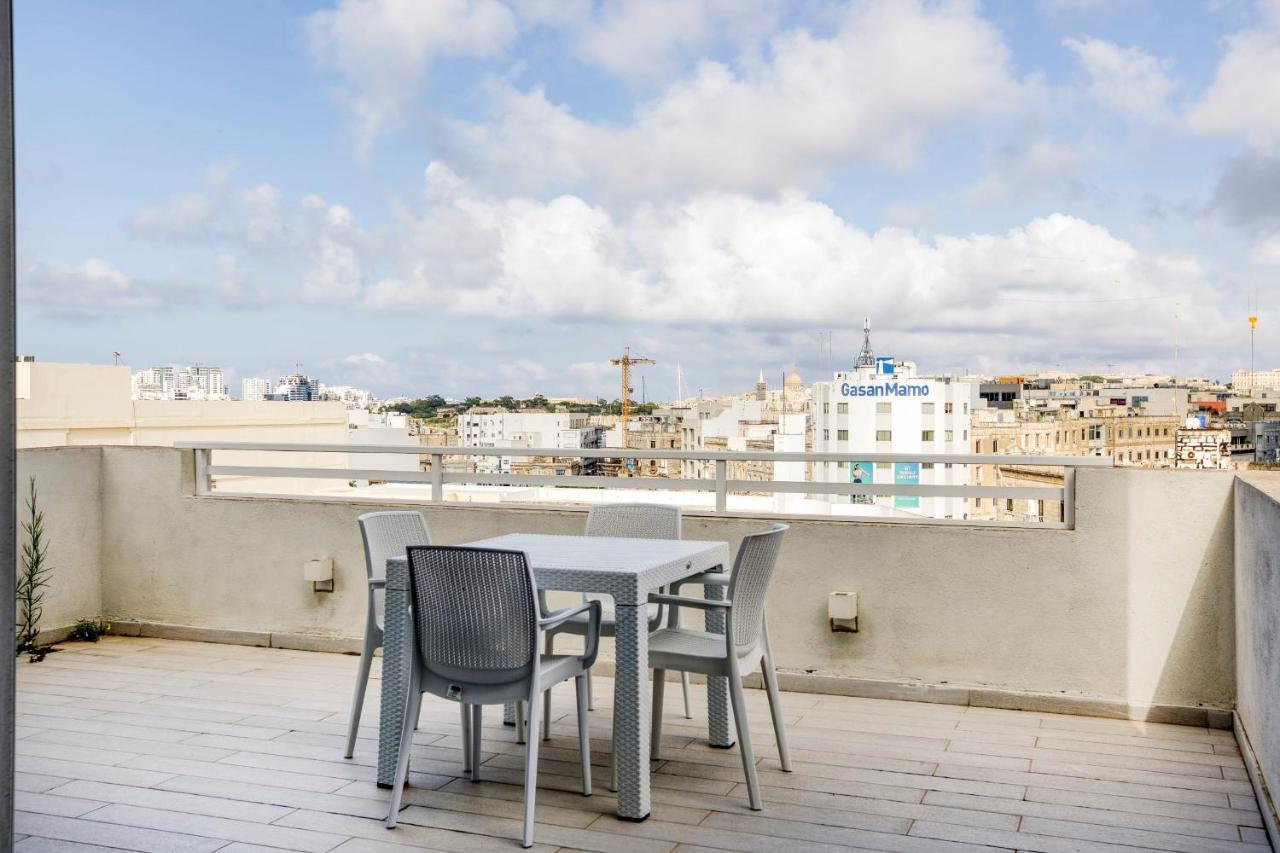 Gzira Penthouse - Hosted By Sweetstay ภายนอก รูปภาพ
