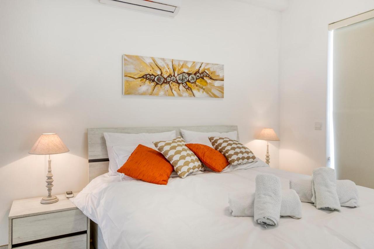 Gzira Penthouse - Hosted By Sweetstay ภายนอก รูปภาพ